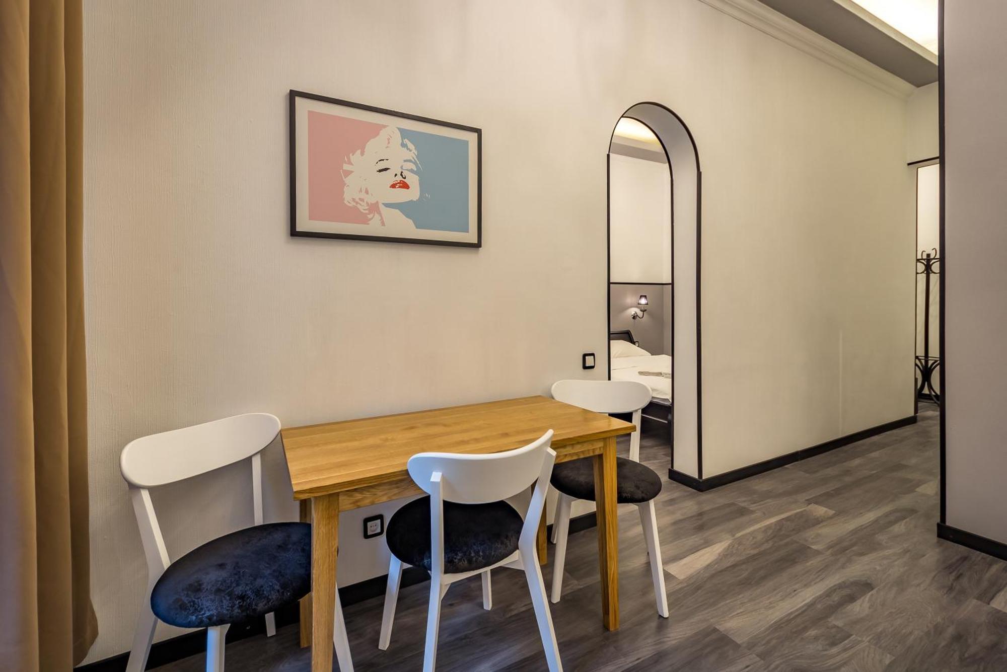 Central Apartments Kiev Exterior foto